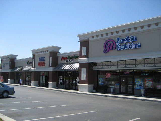 Clinton Highway Shops: 6631 Clinton Highway, Knoxville, TN 37912